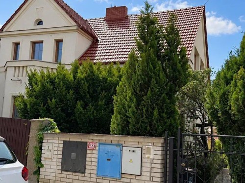 Prodej vily 220 m², pozemek 1490 m²
