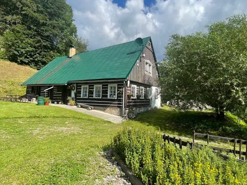 Prodej chalupy 270 m², pozemek 1746 m²