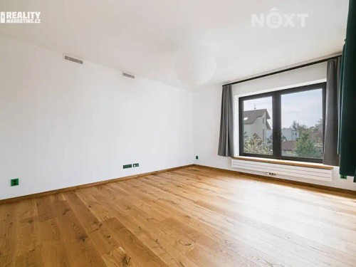 Prodej vily 420 m², pozemek 797 m²