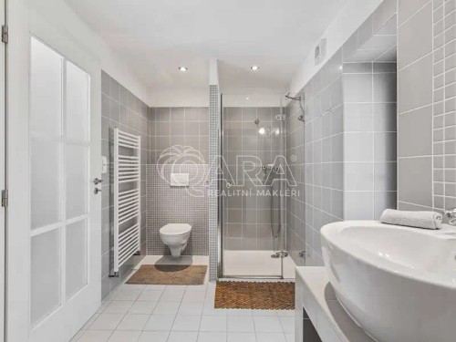 Prodej domu 280 m², pozemek 577 m²
