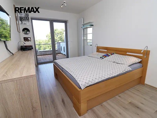 Prodej bytu 4+kk 93 m²