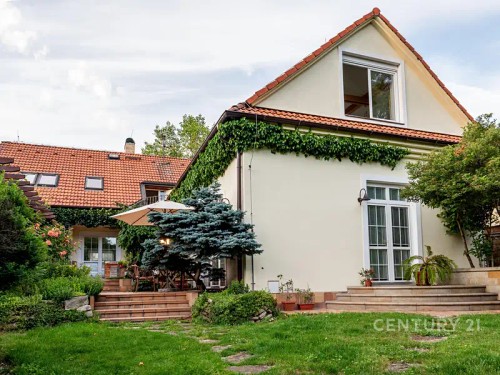 Prodej domu 498 m², pozemek 852 m²