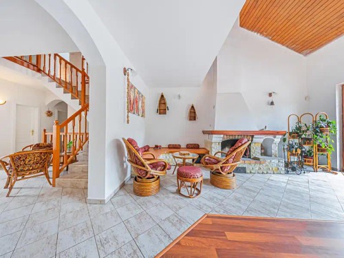 Prodej domu 370 m², pozemek 1856 m²