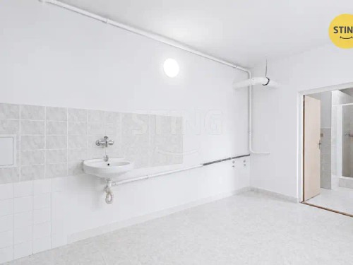 Prodej vily 407 m², pozemek 1880 m²