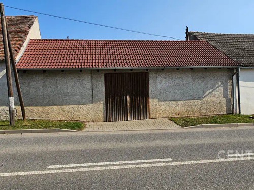 Prodej domu 300 m², pozemek 11024 m²