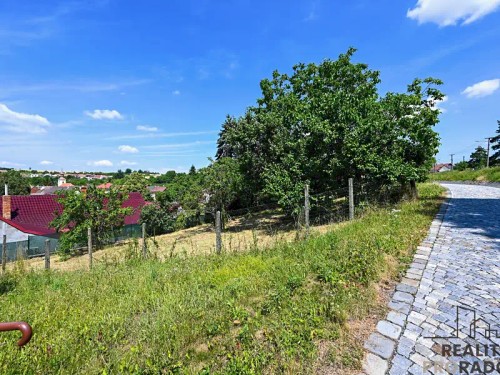 Prodej stavebního pozemku 1206 m²