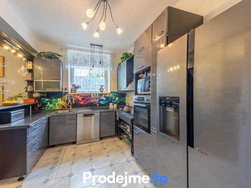 Prodej vily 220 m², pozemek 949 m²