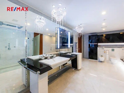 Prodej domu 365 m², pozemek 623 m²