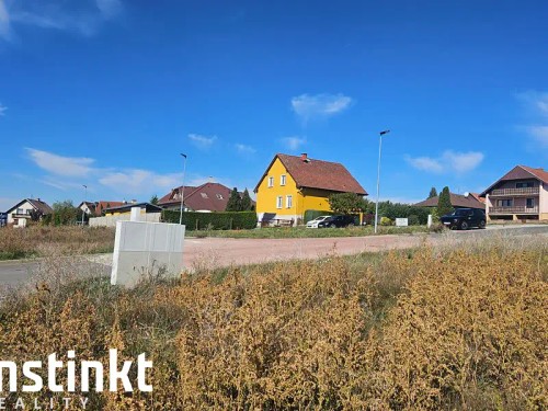 Prodej stavebního pozemku 844 m²