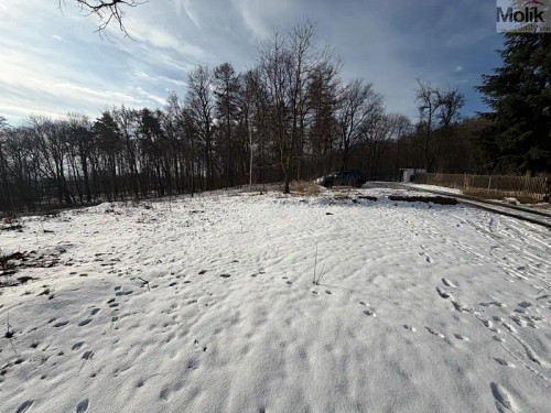 Prodej stavebního pozemku 2003 m²