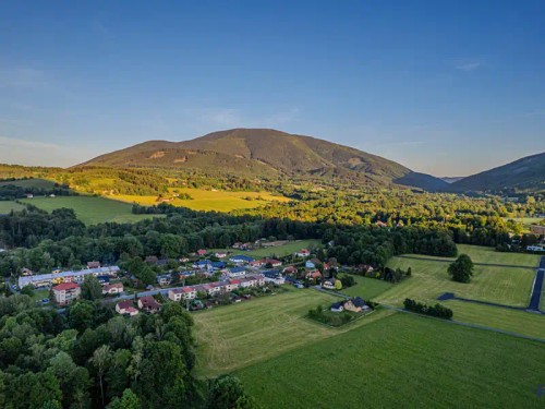 Prodej stavebního pozemku 2092 m²