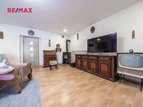 Prodej domu 370 m², pozemek 2417 m²