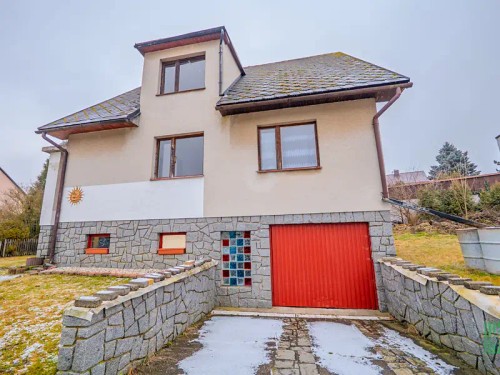 Prodej domu 220 m², pozemek 829 m²