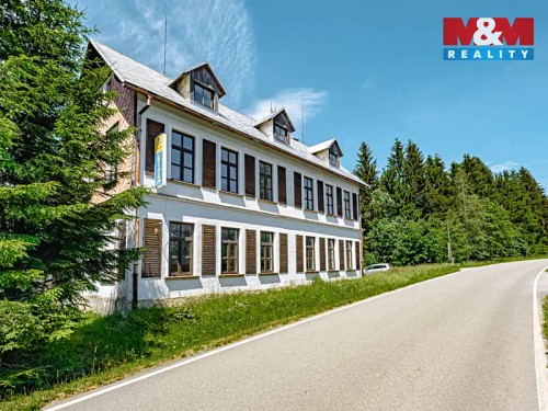 Prodej domu 386 m², pozemek 1335 m²