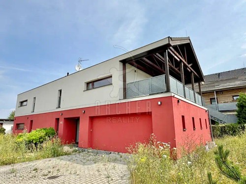 Prodej domu 317 m², pozemek 832 m²