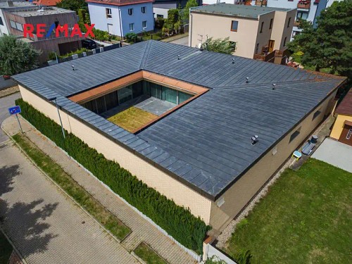 Prodej domu 365 m², pozemek 623 m²
