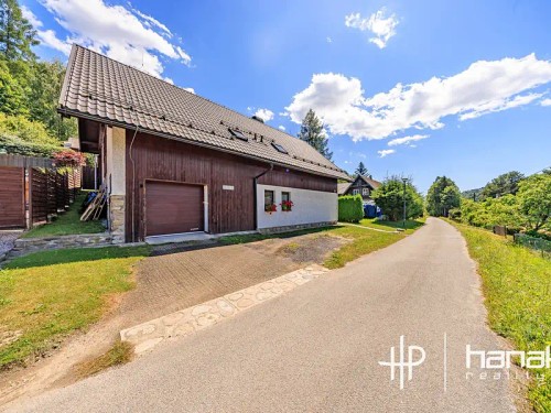 Prodej domu 277 m², pozemek 3924 m²