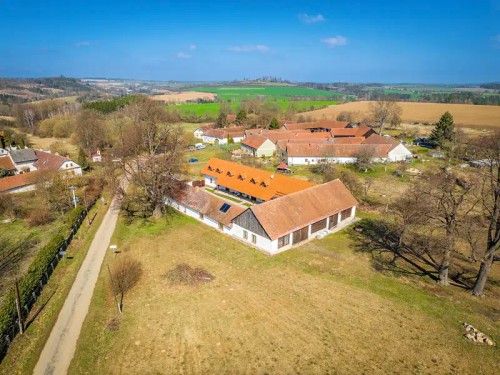 Prodej zemědělské usedlosti 395 m², pozemek 6536 m²