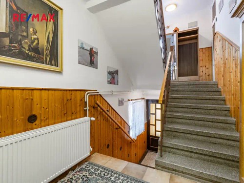 Prodej domu 328 m², pozemek 758 m²