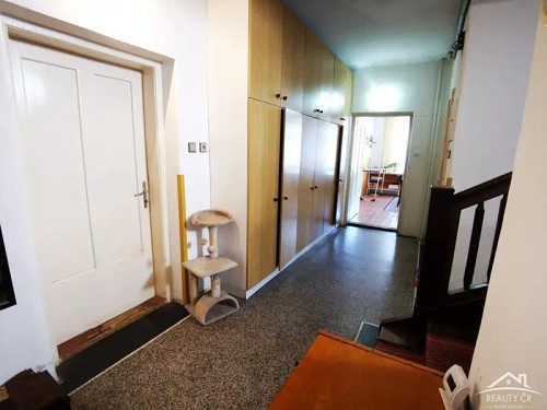 Prodej domu 220 m², pozemek 1909 m²