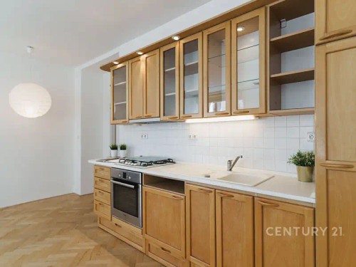 Prodej bytu 2+kk 65 m²