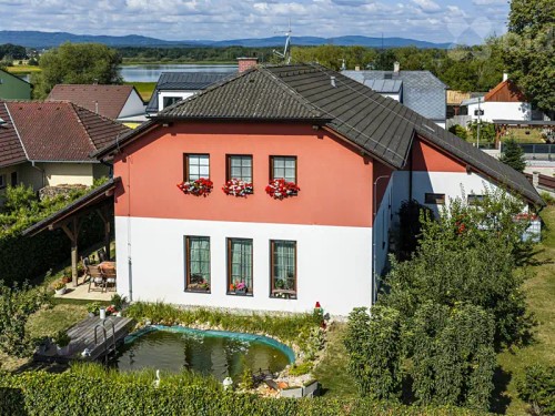 Prodej domu 345 m², pozemek 789 m²