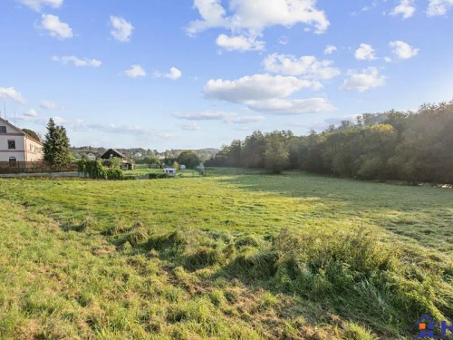 Prodej stavebního pozemku 2600 m²