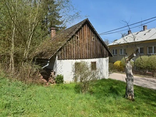 Prodej stavebního pozemku 644 m²