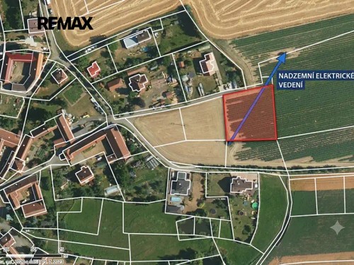 Prodej stavebního pozemku 1998 m²