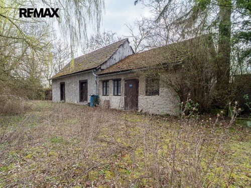 Prodej stavebního pozemku 4331 m²