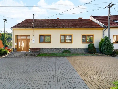 Prodej domu 165 m², pozemek 923 m²