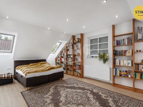 Prodej domu 708 m², pozemek 8148 m²