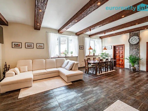 Prodej domu 274 m², pozemek 627 m²