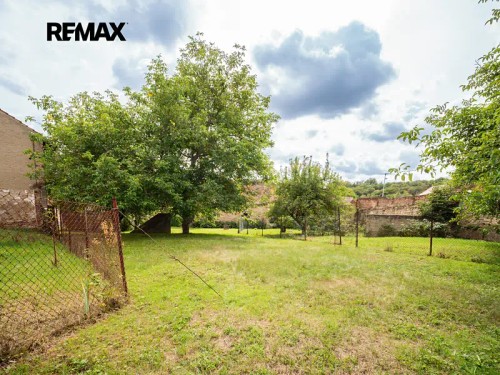 Prodej domu 300 m², pozemek 1898 m²