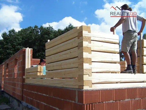 Prodej stavebního pozemku 2525 m²