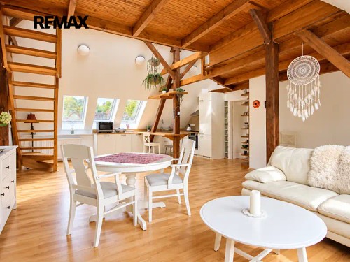 Prodej domu 272 m², pozemek 143 m²