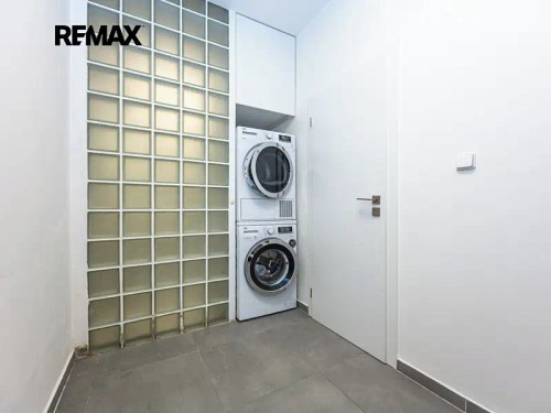 Prodej bytu 1+1 56 m²