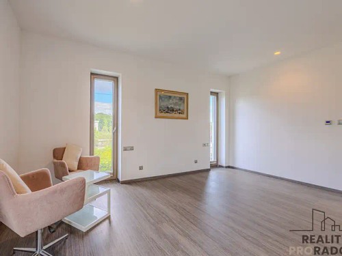 Prodej domu 206 m², pozemek 1201 m²