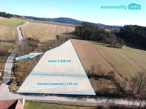 Prodej stavebního pozemku 4553 m²