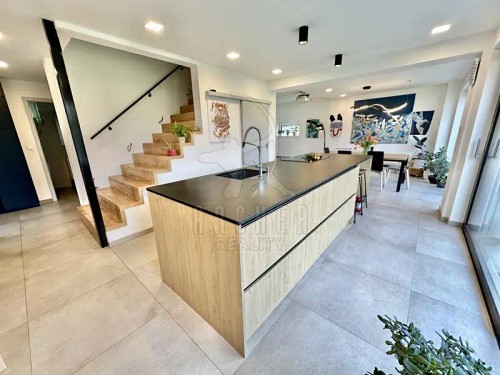 Prodej domu 212 m², pozemek 654 m²