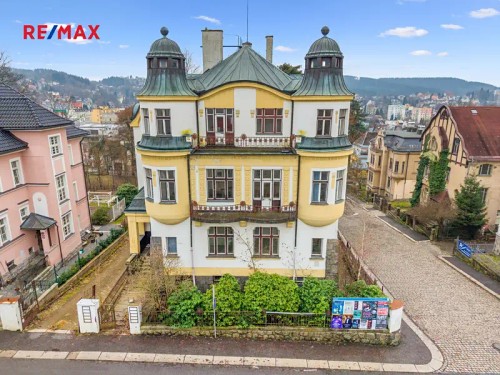 Prodej vily 600 m², pozemek 1114 m²