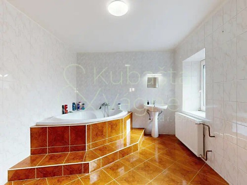 Prodej domu 205 m², pozemek 144 m²