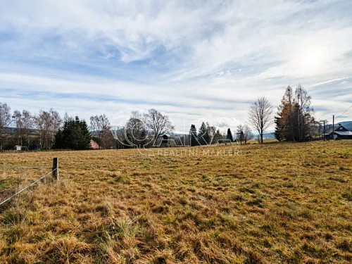 Prodej stavebního pozemku 4018 m²