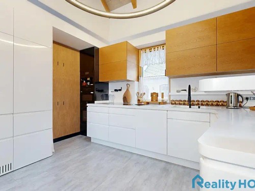 Prodej domu 271 m², pozemek 3395 m²