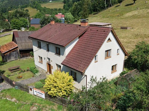 Prodej domu 200 m², pozemek 911 m²