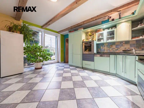 Prodej domu 350 m², pozemek 1872 m²