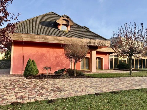 Prodej domu 295 m², pozemek 2077 m²
