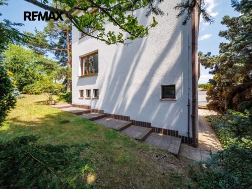 Prodej stavebního pozemku 992 m²