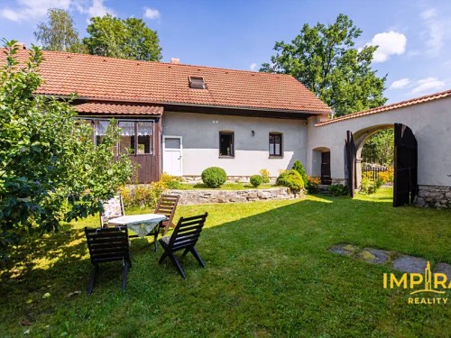 Prodej domu 300 m², pozemek 2937 m²