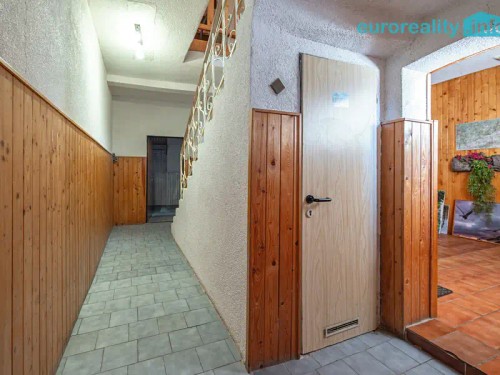 Prodej domu 250 m², pozemek 382 m²